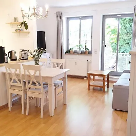 Two Room Apartment In Dresden Neustadt With Balcony Exterior photo
